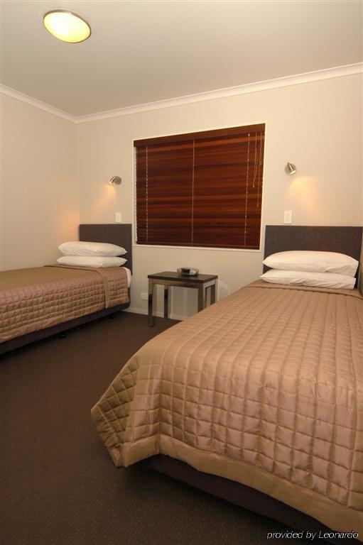 Aveda Motor Lodge Pukekohe Room photo