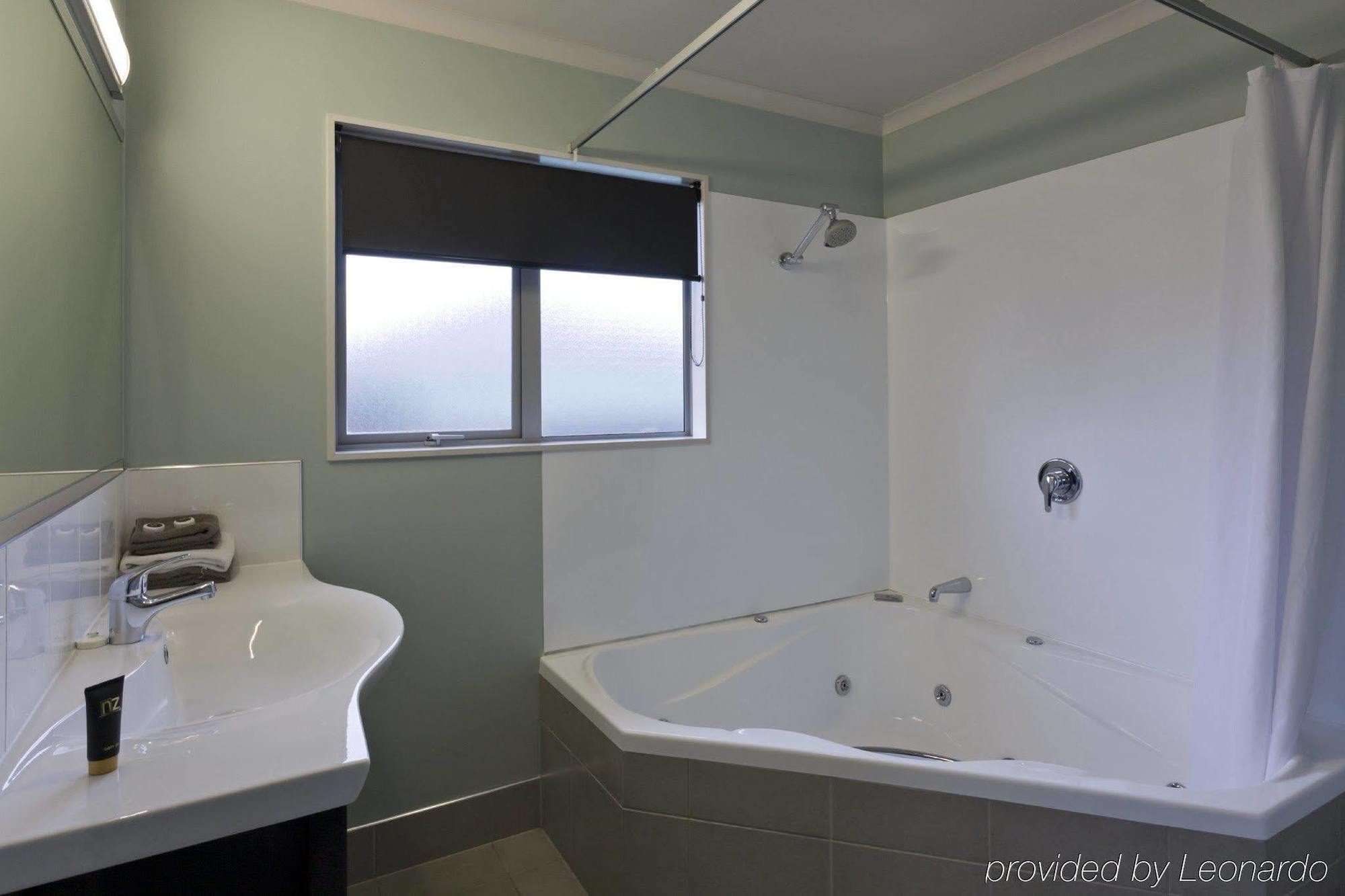 Aveda Motor Lodge Pukekohe Room photo